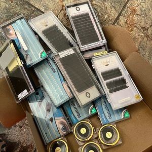 Individual Eyelashes